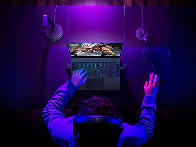 Razer Blade 15 Advanced QHD 240Hz i7-12800H RTX™ 3060 16GB RAM DDR5 1TB